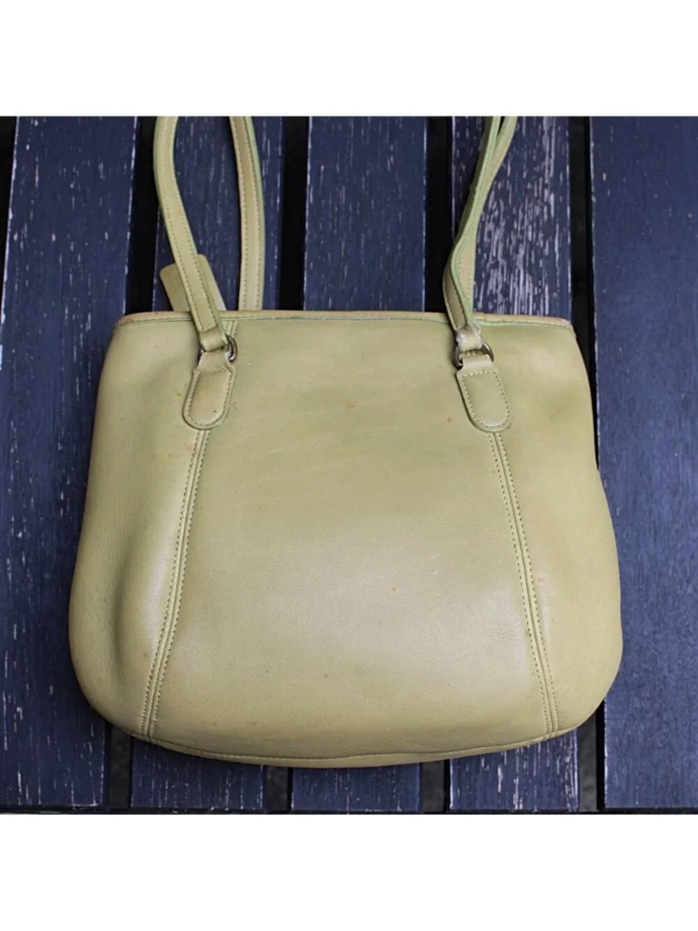 Coach Vintage - Medium Framed Pouch 9998 in Lime - USA 90s - Flaw (mold measles)